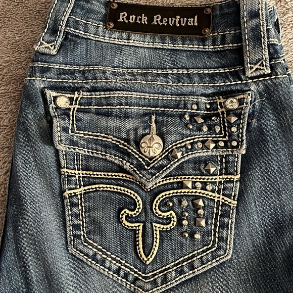 Rock Revival 'Celine' Skinny jeans - Picture 2 of 13